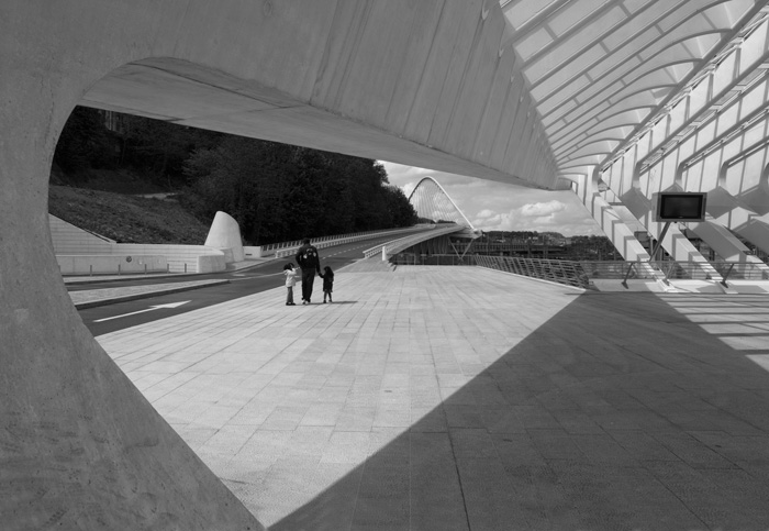 Liège-Guillemins TGV-Bahnhof (Calatrava 2009) Nord-West-Eingang